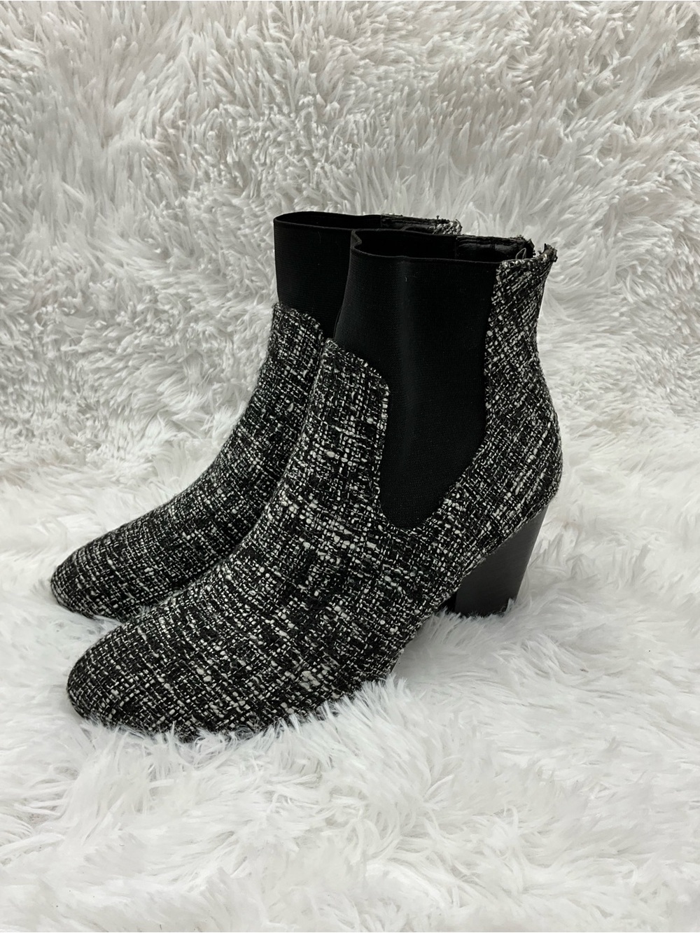 Diba Ankle Boot Size 8.5 Black & White Chelsea Tweed Ankle Booties